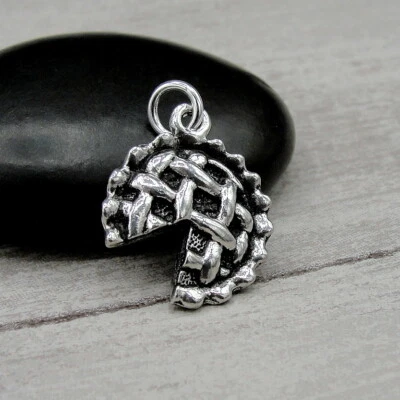 Dije de pastel de plata - Dije de pastel de manzana - Dije de pastel de cereza - Dije de pastel de calabaza Foto 1 de 4