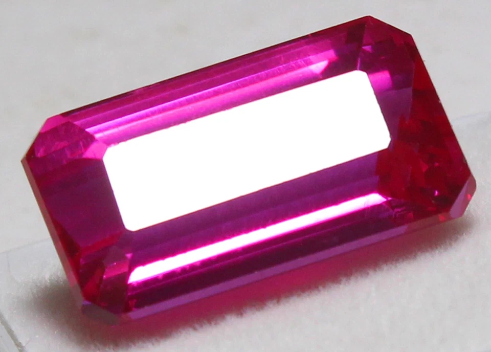 Natural 22.90 Ct Certified UTAH Bixbite Red Beryl 20x11 MM Emerald Unheated Gems - Image 1 of 4