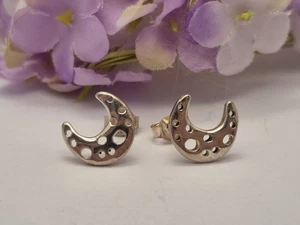 Sterling Silber Ohrstecker durchbrochen Halbmond Mond.  - Bild 1 von 8