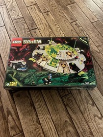 Lego System 6975 U.F.O. Alien Avenger RARE  Retired in 97 set