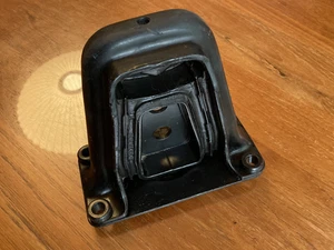 Nuevo de Lote Antiguo Original Mercedes-Benz Montaje Diferencial W123 R107 W114 W116 W126 240D 300TD - Imagen 1 de 4