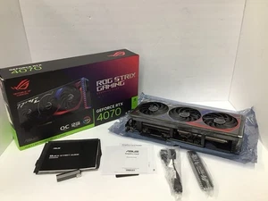 ASUS ROG STRIX GeForce RTX 4070 OC Edition 12GB Grafikkarte 90YV0J00-M0AA00 - Bild 1 von 4