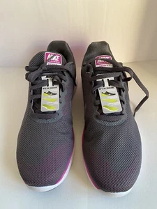 Talla 9 - Nike en temporada TR 6 gris oscuro nuevo con etiquetas - Imagen 1 de 12