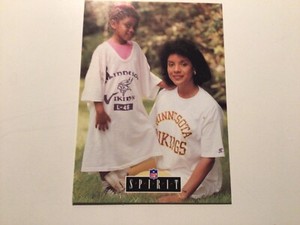 1991 PRO LINE FOOTBALL CARD WIFE PHYLICIA RASHAD & DAUGHTER 