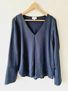 Camiseta deportiva WITCHERY azul marino manga larga satinada delantera trasera TALLA MEDIANA - Imagen 1 de 4