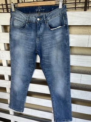 Esprit Womens Blue Skinny Medium Rise Denim Straight Jeans Size W28/27”. - Image 1 of 4