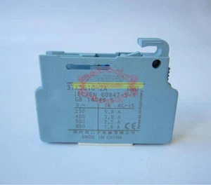 1 pezzo NUOVO contatto ausiliario Siemens 3TX3010-2A - Foto 1 di 1