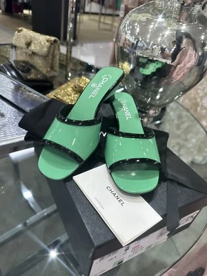 Chanel Green Mules Foto 1 de 4