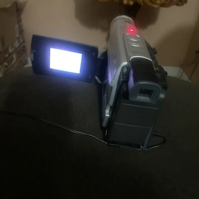 JVC Compact VHS Camcorder VHS  Model GR-AXM17U W/Carrying Case And AC Charge  - Image 1 of 4