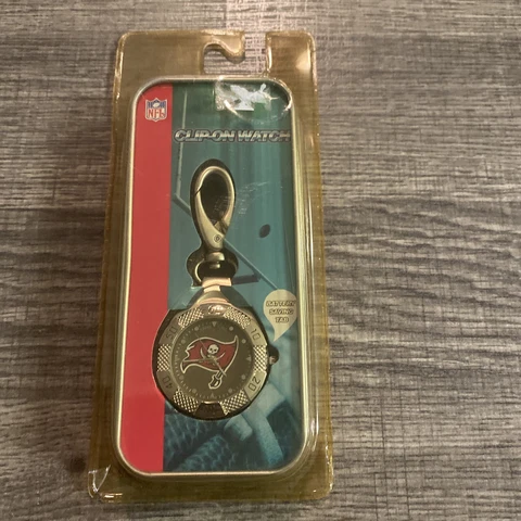 NFL Tampa Bay Buccaneers Game Time Watch New Clip On Pocket Watch Cover