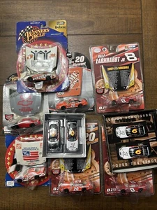 Lote de 11 autos NASCAR 1/64 lote Earnhardt Stewart Martin NASCAR NUEVO CHEVY FORD - Imagen 1 de 5