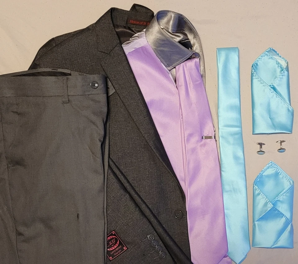 Sophisticated Men's Suit - Slate Gray, Silver, and Laveneder Ensemble - 36R(Sm) - Image 1 of 4