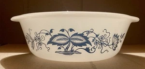 GLASBAKE BLAUE ZWIEBEL MILCHGLAS VINTAGE WEISS RUND AUFLAUFFORM 1,5 QUART - Bild 1 von 7