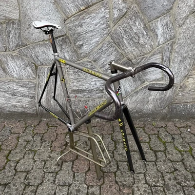 Colnago CT-1 titanium frame - WORLDWIDE SHIPPING - Image 1 of 4