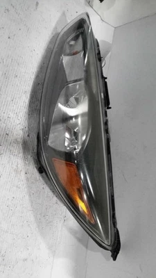 Conjunto de faro izquierdo usado se adapta a: bisel de faro negro halógeno Ford Focus 2017 Foto 1 de 4