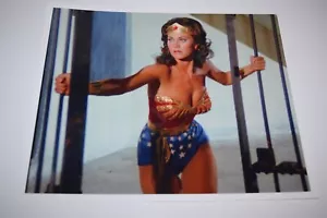 Lynda Carter Wonder Woman pinup 8x10 glossy photo Busty Sexy Cleavage tv 1272 - Picture 1 of 1