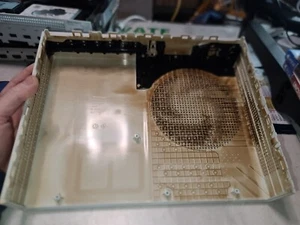 Xbox ONE S 1681 Top FAIR Cubierta-Intacta-Pegatina-Marcas-Agujero Sucio-Interior USADO-Exacto 2 - Imagen 1 de 22