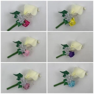 Doppelte Knopflöcher Calla Lilie Corsage Hochzeit Blumensträuße Rosa Lila Bräutigam - Bild 1 von 16