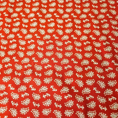 Soporte de frutas por Anne Tavoletti P&B Textil Boutique Rojo Blanco Floral Paisley Foto 1 de 3