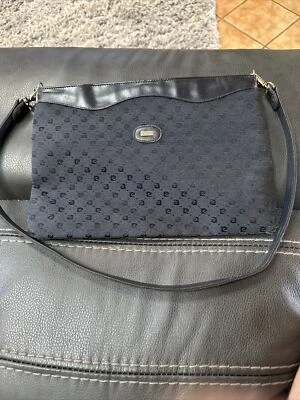 ВИНТАЖНЫЙ PIERRE CARDIN МОНОГРАММА черный клатч через плечо Дамская сумка сумочка - Изображение 1 из 4