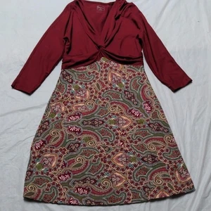 Title Nine sportliches Kleid Paisleymuster Twist Front Größe Small - Bild 1 von 7