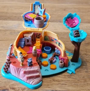 De colección 1995 Pocahontas Powhatan Disney Bluebird Polly Pocket x 3 figuras - Imagen 1 de 10