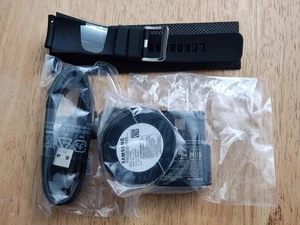 Station de charge Samsung Galaxy Watch EP-YO805 + câble micro USB, chargeur et bracelets - Photo 1 sur 7