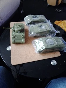 1/32 ww2 cts 4 american sherman tanks with 50cal m/c gun in turret - Picture 1 of 5