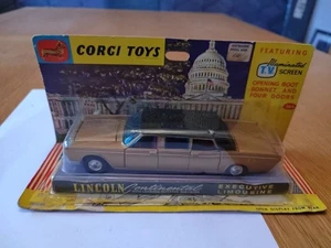 Corgi Toys Lincoln Continental Executive Limousine / Boxed - Picture 1 of 10