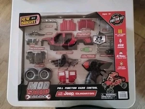 New Bright Mod Shop Jeep Gladiator 1:18 Scale Customizable Radio Control Vehicle - Picture 1 of 4