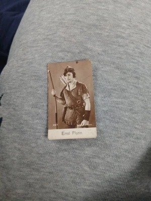 cigarette cards - Image 1 of 4