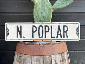 PLACA DE CALLE VINTAGE EE. UU. N. POPLAR 61x15 METAL ACUÑADA AÑOS 50 MAN CAVE - Imagen 1 de 3