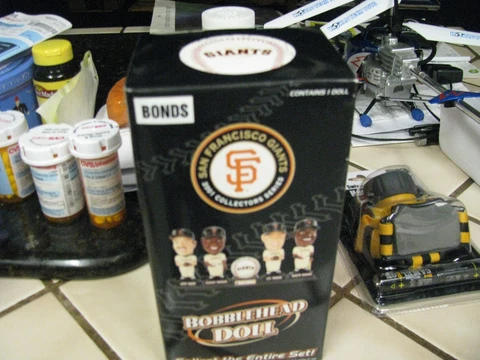 2001 SF Giants Carl's Jr. BobbleHead Doll Complete Set  Bonds, Kent, Snow, Baker Cover