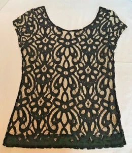 Battenburg Lace Blouse Banana Republic Size S Black over Beige Knit Low Back - Picture 1 of 5