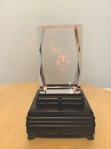 Hummingbird Floral Laser Etched Crystal Glass Cubed Holographic 3D LightUp Stand - Picture 1 of 4