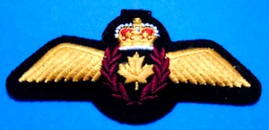 CANADA RCAF ROYAL Canadian Air Force ricamato imbottito PILOTA ali distintivo QC - Foto 1 di 2
