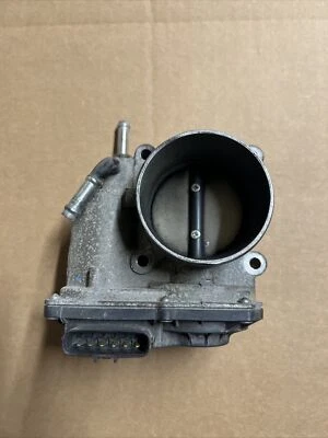 Conjunto de válvula de acelerador Subaru Legacy 2013-2016 16112AA38A OEM Foto 1 de 3