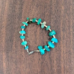 Vintage Turquoise Chunky Nugget & Shell Bead Bracelet Native American 1970s - Picture 1 of 8