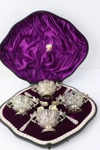 Set di 4 1891 Art Nouveau Londra sterling love cup forma demitasse cantina sale - Foto 1 di 10