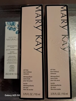 2 cajas de desmaquillante de ojos sin aceite.  Plus Foto 1 de 3