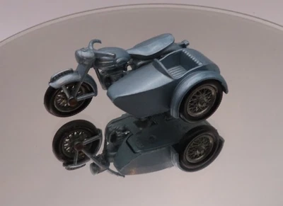 Vintage 1960s Matchbox Lesney No. 66 Triumph Motorcycle Sidecar 1-75 4 Blue - Image 1 of 2