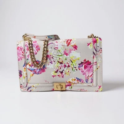 Bolso sin asas de hombro con cadena floral INC Foto 1 de 4