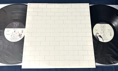 TAS  PINK FLOYD "The Wall" 1979 Japan 1st Press Beautiful Audiophile Vinyl MINT- - Image 1 of 4