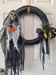 Spooky Halloween Handmade Custom Wreath 17" - Picture 1 of 3