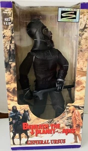 1998 Beneath the Planet of the Apes General Ursus Action Figure Box Sealed - Picture 1 of 3