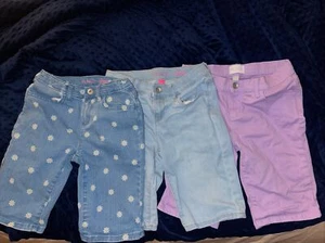 The Childrens Place 3 Denim Skimmer Jean Shorts Girls Size 10 Purple Blue Flower - Picture 1 of 13