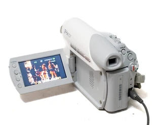 Camescope Samsung Digital Cam VP-D372WH PAL MiniDV 34X Video Camera - Photo 1/6