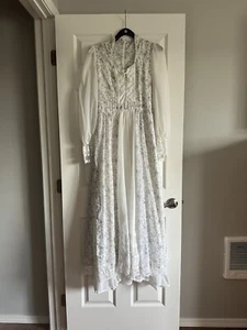 Vtg Gunne Sax Cream w Purple Floral Accent Sz S - Picture 1 of 6