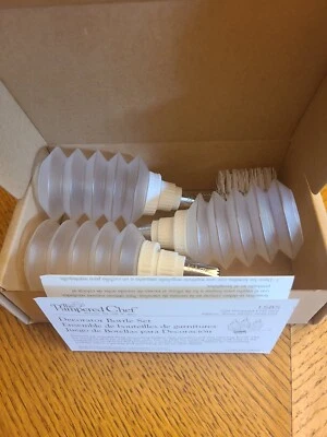 Pampered Chef Decorator Bottle Set #1585 w/ Tips and Cleaning Brush - Image 1 of 4