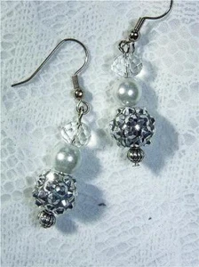 CYNTHIA LYNN "WINTER WHITE" SILVER WHITE PEARL BEADED CRYSTAL EARRINGS 1.75" - Picture 1 of 1